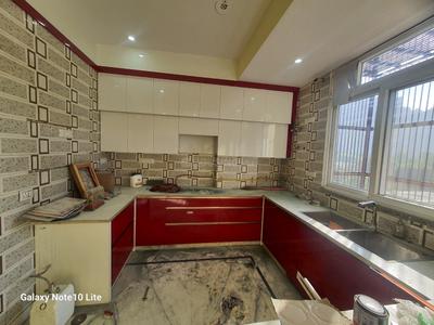 Kitchen Image of 2000 Sq.ft 3 BHK Builder Floor for rent in Sector 122 Noida for Rs. 35000