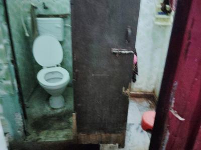 Bathroom Image of 560 Sq.ft 1 BHK Apartment / Flat for sale in Mantola Agra for Rs. 2500000