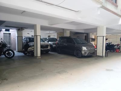 Parking Area Image of 800 Sq.ft 2 BHK Apartment / Flat for sale in Mehrauli New Delhi for Rs. 4850000