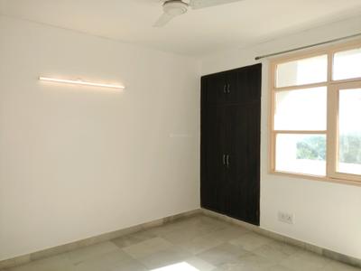 Bedroom Image of 2100 Sq.ft 3 BHK Apartment / Flat for rent in CGHS Palm Court Apartment, Sector 19 Dwarka New Delhi for Rs. 55000