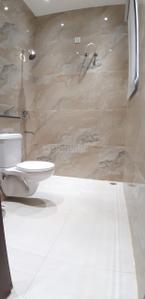 Bathroom Image of 900 Sq.ft 2 BHK Apartment / Flat for sale in JTPL Township, Kharar Mohali for Rs. 3100000