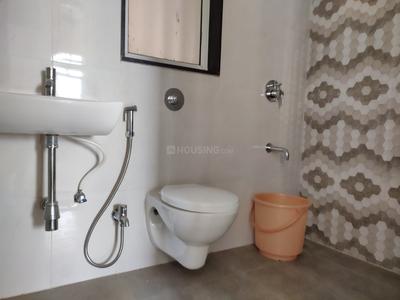 Bathroom Image of 1205 Sq.ft 3 BHK Duplex for sale in Ekta Meadows, Borivali East Mumbai for Rs. 33500000