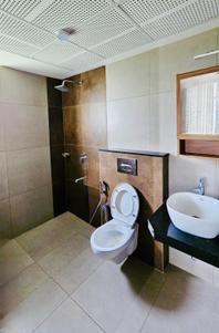 Bathroom Image of 1213 Sq.ft 2 BHK Apartment / Flat for rent in Asset Ensign, Government Medical College Campus Kozhikode for Rs. 45000