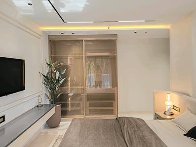 Living Room Image of 1550 Sq.ft 3 BHK Apartment / Flat for sale in Vile Parle West Mumbai for Rs. 90000000