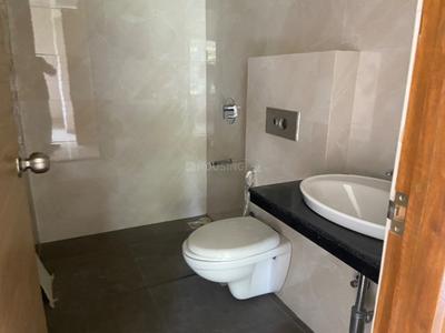 Bathroom Image of 1000 Sq.ft 2 BHK Apartment / Flat for sale in Thapar Suburbia, Chembur Mumbai for Rs. 24000000