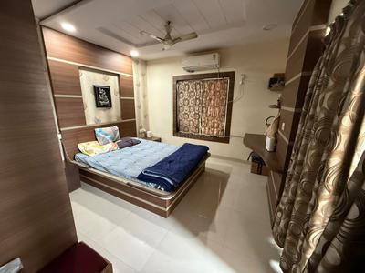 Bedroom Image of 1160 Sq.ft 2 BHK Apartment / Flat for rent in Chandan Nagar Pune for Rs. 42000
