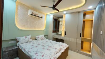 Bedroom Image of 1350 Sq.ft 4 BHK Apartment / Flat for sale in Sector 15 Dwarka New Delhi for Rs. 13500000