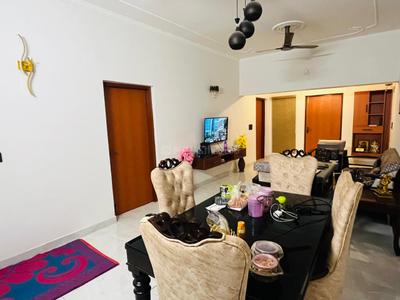 Hall Image of 1055 Sq.ft 2 BHK Builder Floor for sale in Arun Vihar, Sector 37 Noida for Rs. 22000000