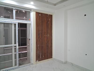 Bedroom Image of 1050 Sq.ft 2 BHK Apartment / Flat for sale in Sector 72 Noida for Rs. 3850000