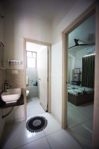 Image of 1179 Sq.ft 2 BHK Apartment / Flat for sale in Gota, Ahmedabad for Rs. 6250000