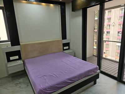 Bedroom Image of 1650 Sq.ft 3 BHK Apartment / Flat for sale in New Cuffe Parade Lodha Altia, Sion Mumbai for Rs. 53000000