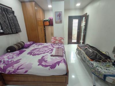 Bedroom Image of 3300 Sq.ft 5 BHK Apartment / Flat for sale in Bodakdev Ahmedabad for Rs. 22000000