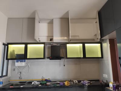 Kitchen Image of 1200 Sq.ft 3 BHK Apartment / Flat for rent in Unique Shantam Nirvanta, Chhani Vadodara for Rs. 30000
