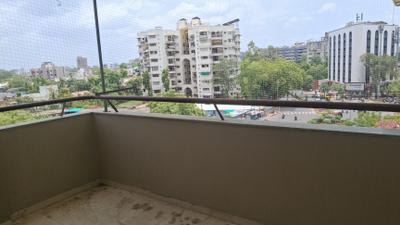 Image of 1700 Sq.ft 3 BHK Apartment / Flat for rent in Ambawadi, Ahmedabad for Rs. 55000