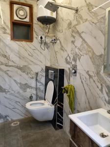 Common Bathroom Image of 900 Sq.ft 3 BHK Apartment / Flat for sale in Dream Ultra Luxury by Dream Home Buildtech, Mahavir Enclave New Delhi for Rs. 6500000
