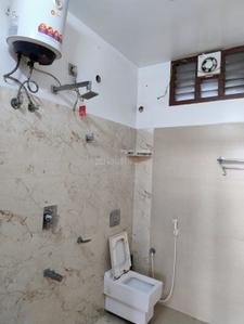 Bathroom Image of 2500 Sq.ft 2 BHK Independent House for rent in Abhinitha Foundation Vikas Opal, Madipakkam Chennai for Rs. 38000
