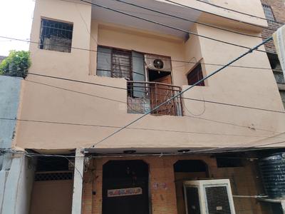 Image of 450 Sq.ft 2 BHK Independent House for rent in Sector 50, Faridabad for Rs. 6000