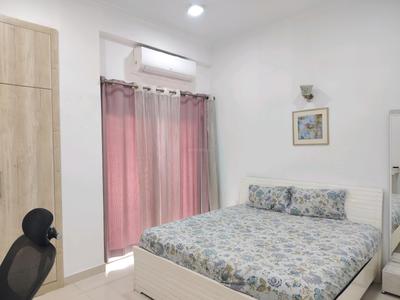 Bedroom Image of 2200 Sq.ft 4 BHK Villa for sale in Paramount Golfforeste Villas, Surajpur Greater Noida for Rs. 26000000