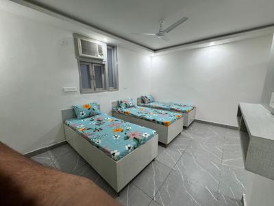 Bedroom Image of Tyagi pg in Sector 65, Gurgaon