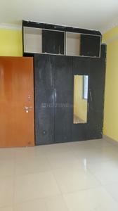 Bedroom Image of 1300 Sq.ft 3 BHK Apartment / Flat for rent in Gola Road Patna for Rs. 14000