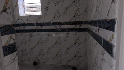 Bathroom Image of 450 Sq.ft 1 BHK Apartment / Flat for sale in Paschim Putiary Kolkata for Rs. 1700000