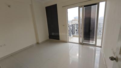 Bedroom Image of 1250 Sq.ft 2.5 BHK Apartment / Flat for sale in SVP Gulmohur Residency, Indirapuram Ghaziabad for Rs. 15000000