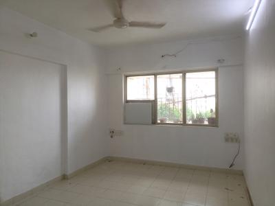 Bedroom Image of 851 Sq.ft 2 BHK Apartment / Flat for rent in Mayfair Hillcrest, Vikhroli West Mumbai for Rs. 68000