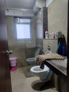 Bathroom Image of 975 Sq.ft 2 BHK Apartment / Flat for sale in Amanora Ascent Towers, Hadapsar Pune for Rs. 14300000
