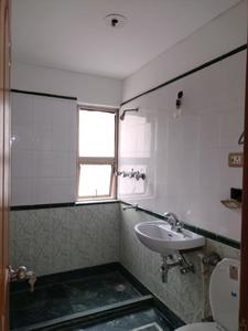 Common Bathroom One Image of 2375 Sq.ft 3 BHK Apartment / Flat for sale in CGHS Chopra Apartment, Sector 22 Dwarka New Delhi for Rs. 22500000