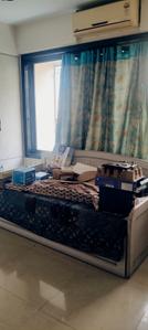 Bedroom Image of 950 Sq.ft 2.5 BHK Apartment / Flat for sale in Thane West Thane for Rs. 26000000