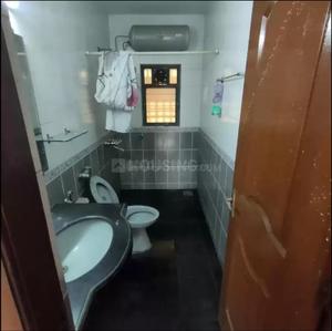 Bathroom Image of 595 Sq.ft 1 BHK Apartment / Flat for rent in Srishti Sun Srishti, Powai Mumbai for Rs. 53000