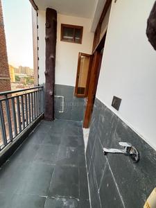 Balcony Image of 1450 Sq.ft 3 BHK Apartment / Flat for sale in Avenue 1, Sector 73 Noida for Rs. 5300000