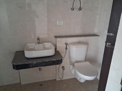 Image of 1450 Sq.ft 3 BHK Apartment / Flat for rent in Shri Radha Aqua Garden, Noida Extension, Greater Noida for Rs. 25500