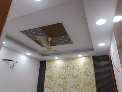Bedroom Image of 900 Sq.ft 3 BHK Builder Floor for rent in Govindpuri New Delhi for Rs. 20000