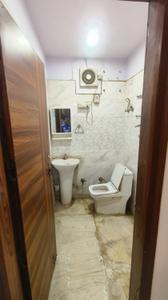 Bathroom Image of 850 Sq.ft 3 BHK Apartment / Flat for sale in Shahdara New Delhi for Rs. 6000000