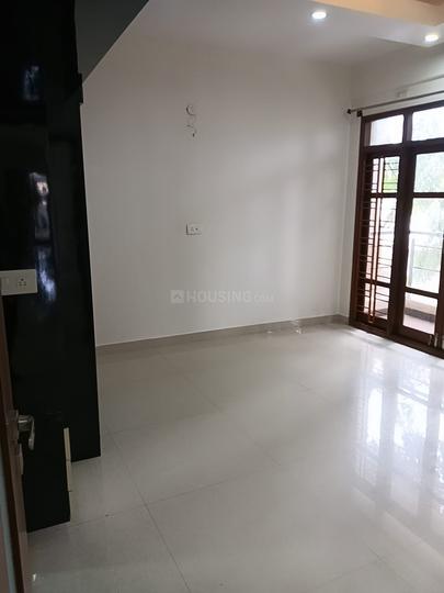 Dcosta layout Main Image 1