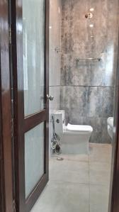 Bathroom Image of 1000 Sq.ft 2 BHK Builder Floor for rent in Sector Xu 1 Greater Noida for Rs. 20000