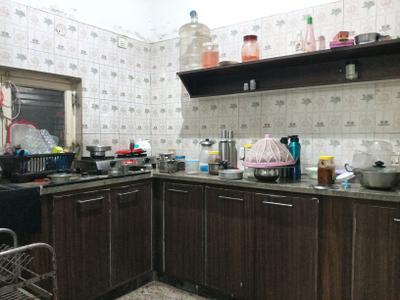 Kitchen Image of 1000 Sq.ft 2 BHK Builder Floor for rent in Kithiganur Bengaluru for Rs. 15000
