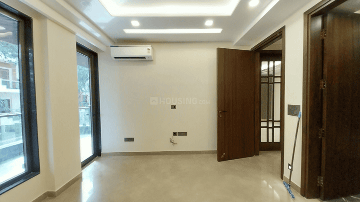 Block 3, Sarvapriya Vihar Main Image 1