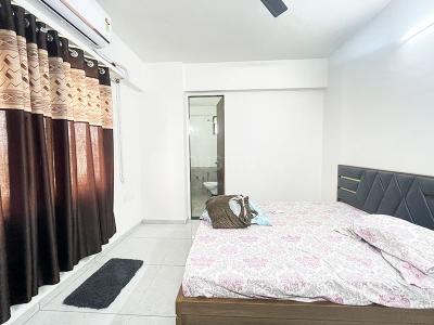 Bedroom Image of 1863 Sq.ft 3 BHK Apartment / Flat for sale in Nana Chiloda Ahmedabad for Rs. 6600000