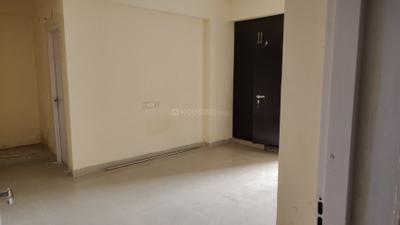 Bedroom Image of 1280 Sq.ft 3 BHK Apartment / Flat for rent in Nirala Greenshire Phase 1, Noida Extension Greater Noida for Rs. 27000