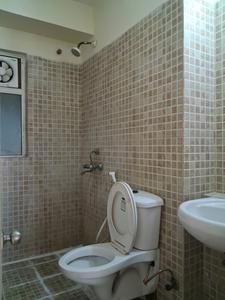 Common Bathroom Image of 1330 Sq.ft 3 BHK Apartment / Flat for sale in Paras Tierea, Sector 137 Noida for Rs. 13000000