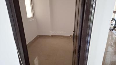 Bedroom Image of 1015 Sq.ft 2.5 BHK Apartment / Flat for sale in Amrapali Princely Estate, Sector 76 Noida for Rs. 11000000
