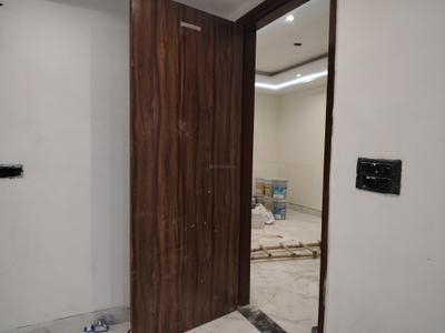 Bedroom Image of 900 Sq.ft 2 BHK Apartment / Flat for sale in Chhattarpur New Delhi for Rs. 6200000
