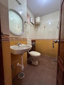 Bathroom Image of 300 Sq.ft 1 RK Independent House for rent in Indira Nagar Bengaluru for Rs. 20000