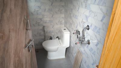 Image of 1100 Sq.ft 2 BHK Apartment / Flat for rent in Radhika Apartment, Sector 14 Dwarka, New Delhi for Rs. 30000