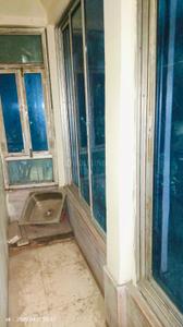 Balcony Image of 650 Sq.ft 2 BHK Apartment / Flat for rent in Picnic Garden Kolkata for Rs. 11000