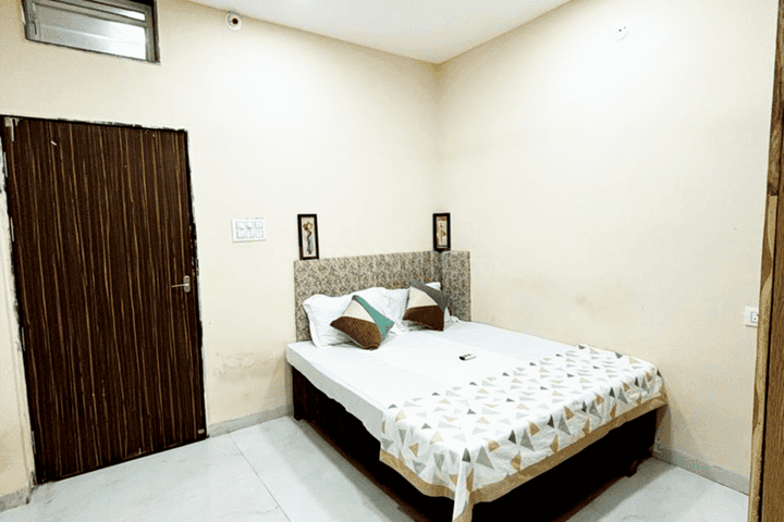 HelloWorld Victor More Images 1