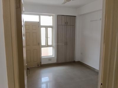 Bedroom Image of 1150 Sq.ft 2.5 BHK Apartment / Flat for sale in Supertech Cape Town, Sector 74 Noida for Rs. 12000000