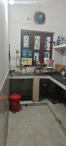 Kitchen Image of 600 Sq.ft 1 BHK Builder Floor for rent in Sector 11 Noida for Rs. 13000